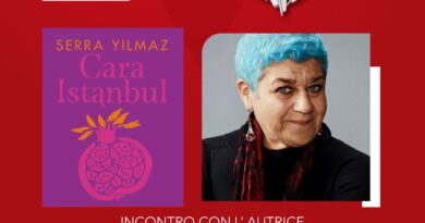Elvira Seminara e Serra Yilmaz presentano i loro libri nei Bassi del Carmine. E’ un’iniziativa della Libreria Mondadori. Elvira Seminara e Serra Yilmaz presentano i loro libri nei Bassi del Carmine. E’ un’iniziativa della Libreria Mondadori.