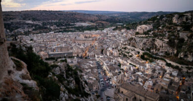 Turismo a Pasqua 2026: quasi un siciliano su quattro partirà per le festività. C’è Scicli tra le mete più ricercate.