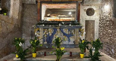 Il Sepolcro nella Chiesa rupestre del Calvario