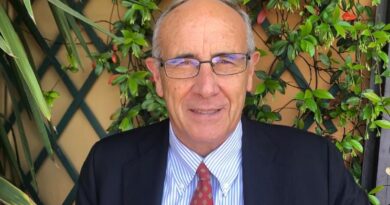 “Incontro con l’Autore” a Scicli per iniziativa della Libreria Mondadori. Si apre con Massimo Franco, il 4 giugno. Al Convento del Carmine. “Incontro con l’Autore” a Scicli per iniziativa della Libreria Mondadori. Si apre con Massimo Franco, il 4 giugno. Al Convento del Carmine.
