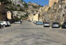 Si ripristinano l’alveo del Torrente Santa Maria La Nova e i giunti delle basole del Torrente San Bartolomeo Si ripristinano l’alveo del Torrente Santa Maria La Nova e i giunti delle basole del Torrente San Bartolomeo