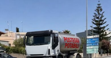 Satira su un incrocio di Sampieri