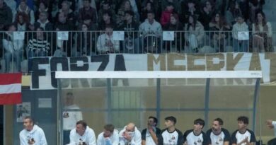 Basket: LA MEERKAT SCICLI RINUNCIA ALLA SERIE C.  PARTECIPERA’ ALLA DR1. Non ci sono certezze per il Palazzetto di Iungi.
